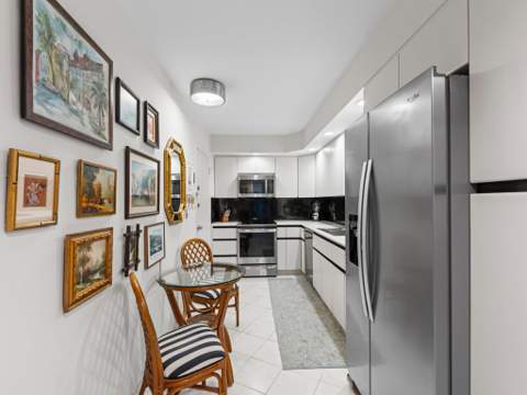 2295 S Ocean Boulevard #314, Palm Beach FL - photo 8 of 28