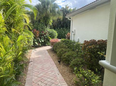 4638 Carlton Golf Drive, Lake Worth FL - photo 7 of 68
