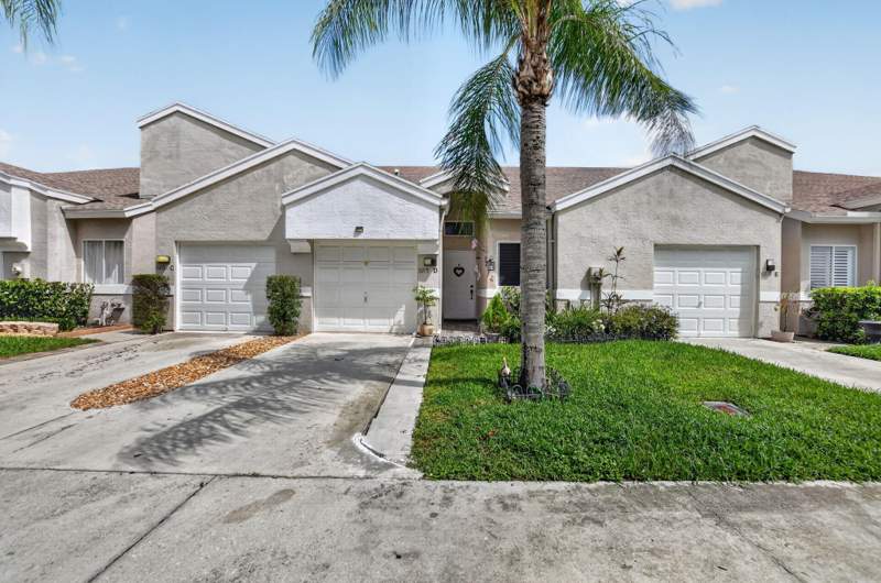 2 bedroom Villa at 9219 Vineland Court #D, Boca Gardens 4, Boca Raton — photo 2