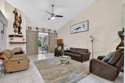 9219 Vineland Court #D, Boca Raton FL - photo 10 of 52