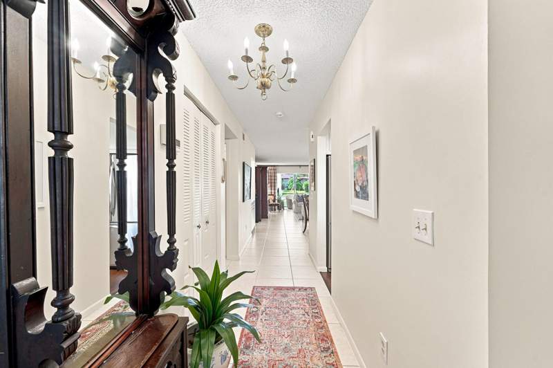 2 bedroom Condominium at 9293 Vista Del Lago #G, Pines Of Boca Lago Condo, Boca Raton — photo 3