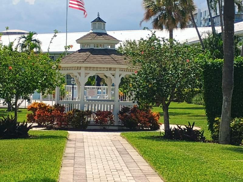2 bedroom Condominium at 5510 N Ocean #207, Parkdale Manor House Condo, Ocean Ridge — photo 2
