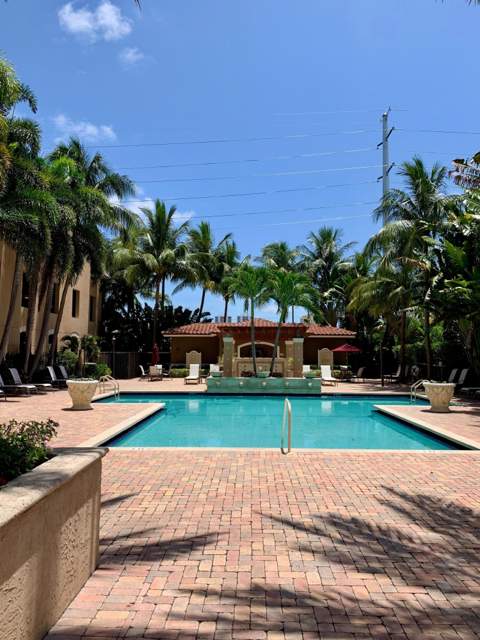 616 Clearwater Park Road #611, West Palm Beach FL - photo 6 of 15