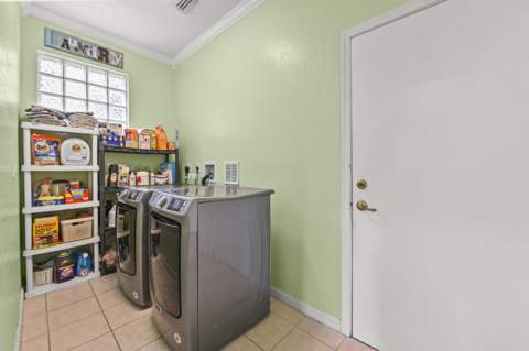 1006 Center Stone Lane, Riviera Beach FL - photo 15 of 42