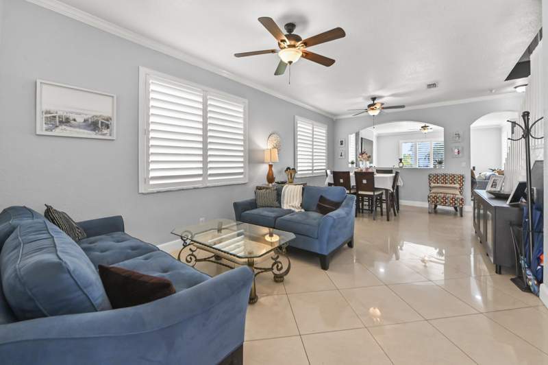 5 bedroom Single Family Residence at 1006 Center Stone Lane, Thousand Oaks, Riviera Beach — photo 4