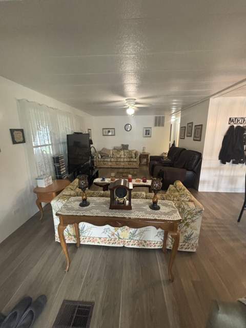 4042 Royal Manor Boulevard, Boynton Beach FL - photo 11 of 33