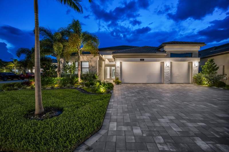 4 bedroom Single Family Residence at 11411 Apricot Valley Drive, Valencia Grand, Boynton Beach — photo 3
