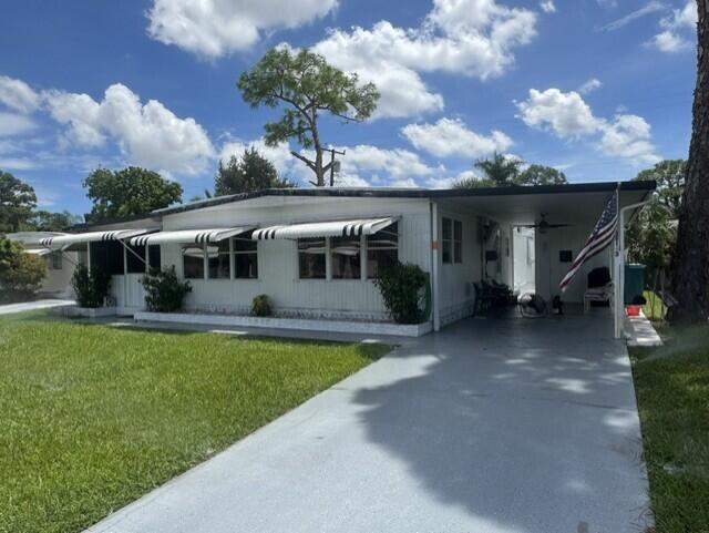 2 bedroom Manufactured Home at 4042 Royal Manor Boulevard, Sea Meadows, Boynton Beach — photo 2