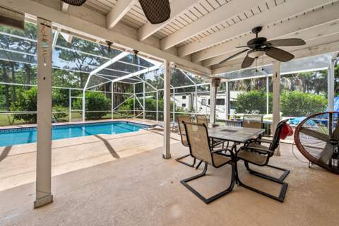 330 NE Town Terrace, Jensen Beach FL - photo 6 of 40