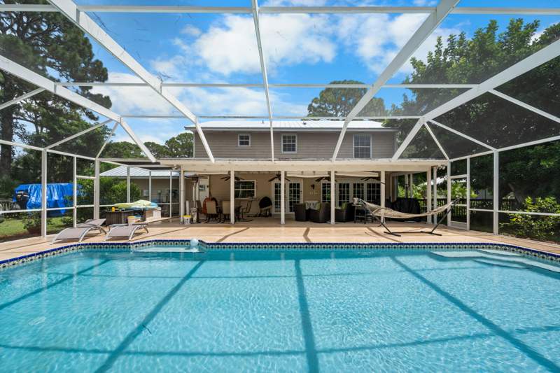 4 bedroom Single Family Residence at 330 NE Town Terrace, Pinecrest Lakes, Jensen Beach — photo 5
