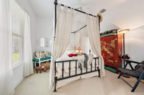 9054 Lakes Boulevard, West Palm Beach FL - photo 21 of 57