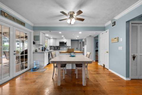 330 NE Town Terrace, Jensen Beach FL - photo 13 of 40