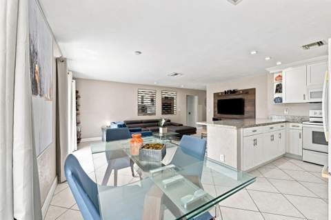 7804 SW 6th Court, North Lauderdale FL - photo 14 of 26