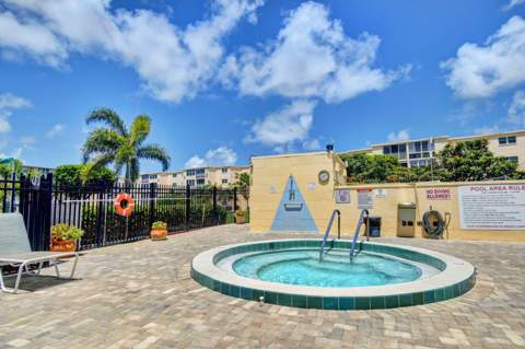 2615 NE 3rd Court #4030, Boynton Beach FL - photo 7 of 18