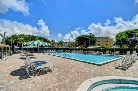 2615 NE 3rd Court #4030, Boynton Beach FL - photo 8 of 18