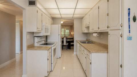 2650 NW 49th Avenue # 318, Lauderdale Lakes FL - photo 14 of 61