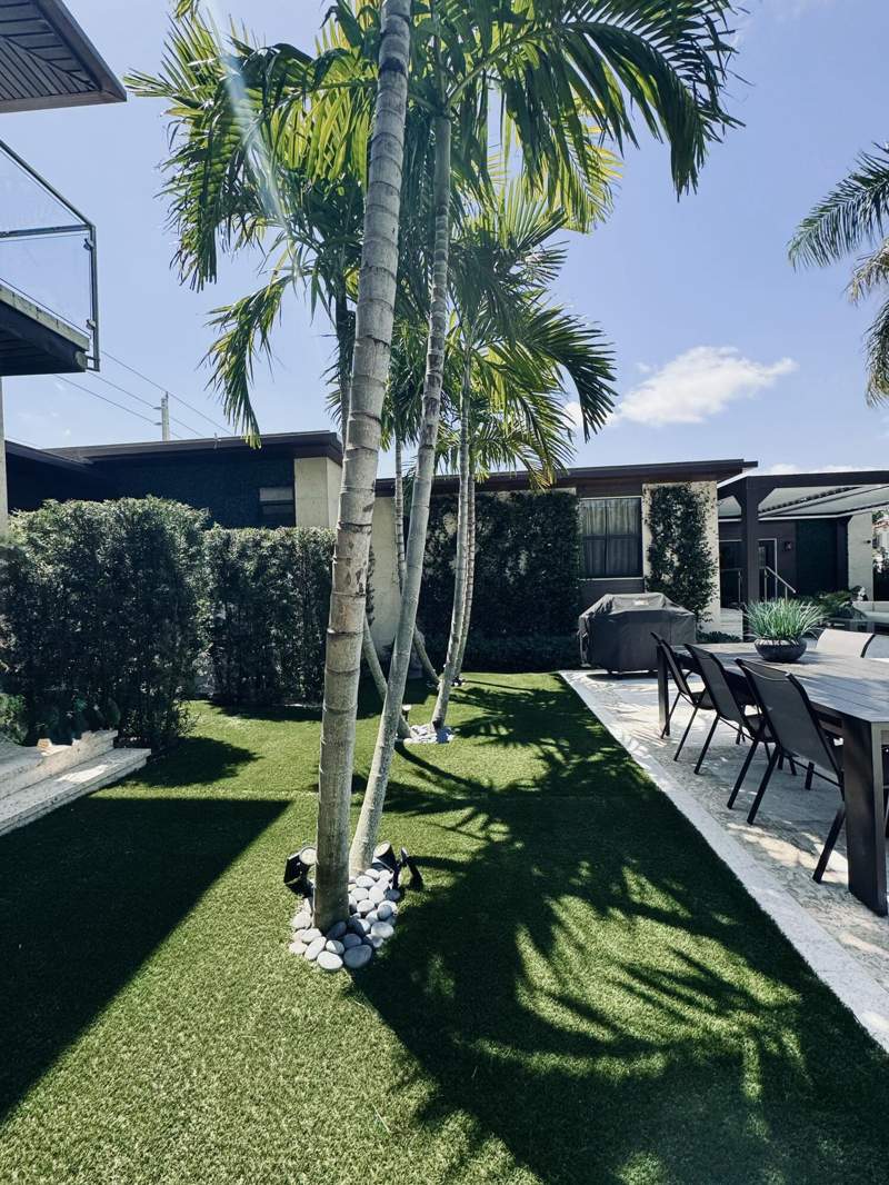 5 bedroom Single Family Residence at 301 Palmetto Street, Broadmoor Sec 1, West Palm Beach — photo 3