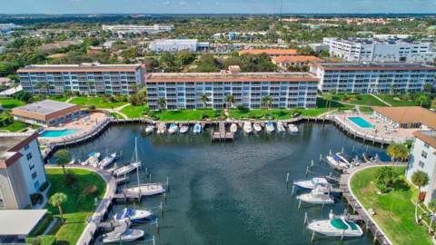 900 Dogwood Drive #339, Delray Beach FL - photo 23 of 43