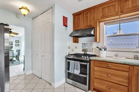3207 Leigh Road, Pompano Beach FL - photo 21 of 71