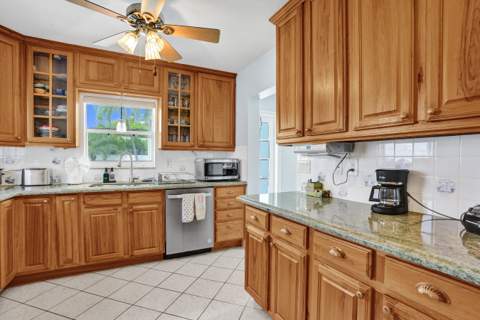 3207 Leigh Road, Pompano Beach FL - photo 16 of 71