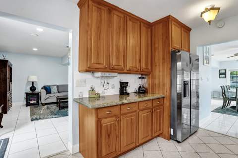 3207 Leigh Road, Pompano Beach FL - photo 15 of 71