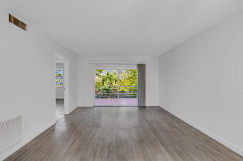 1400 NE 57th Street #304, Fort Lauderdale FL - photo 8 of 23