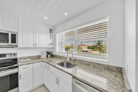 2016 S Federal Highway #404, Boynton Beach FL - photo 11 of 51