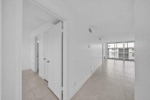 2016 S Federal Highway #404, Boynton Beach FL - photo 16 of 51