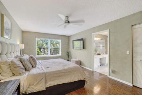 10212 NW 7 Street, FL - photo 11 of 23