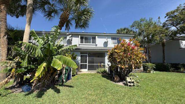 2 bedroom Townhouse at 5292 Jubilee Way, Fiesta, Margate — photo 2