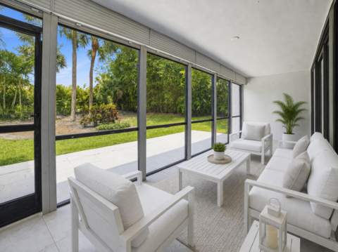 2517 Presidential Way #B, West Palm Beach FL - photo 12 of 49