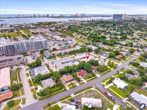1500 Crescent Circle #A14, Lake Park FL - photo 19 of 22