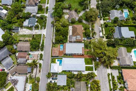 1007 Charles Street, West Palm Beach FL - photo 9 of 37