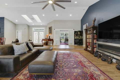 815 N E Stokes Terrace, Jensen Beach FL - photo 17 of 52