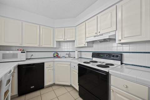 134 Lakeshore Drive #814, North Palm Beach FL - photo 11 of 29