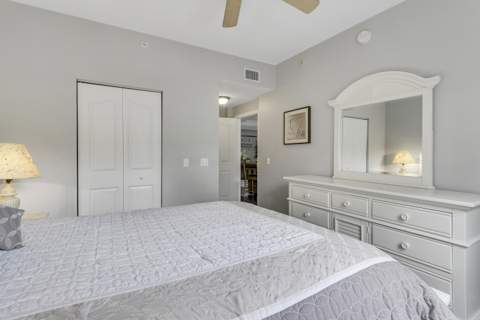 8303 Myrtlewood Circle, Palm Beach Gardens FL - photo 14 of 31