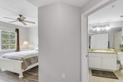 8303 Myrtlewood Circle, Palm Beach Gardens FL - photo 12 of 31