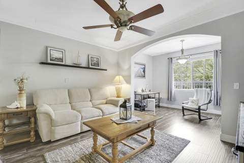 8303 Myrtlewood Circle, Palm Beach Gardens FL - photo 10 of 31