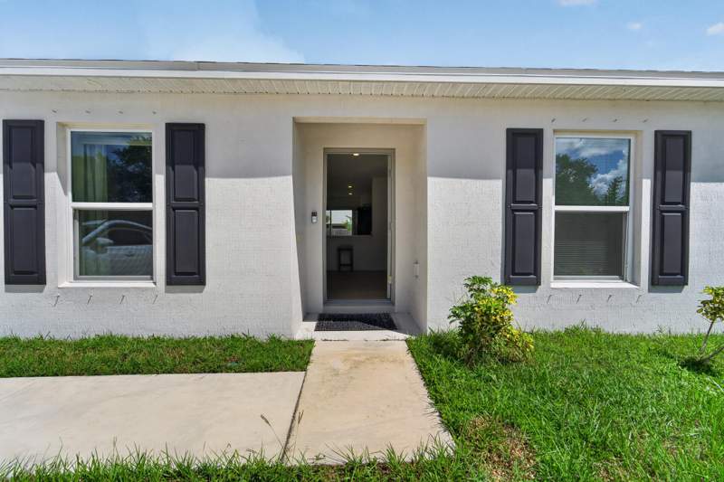 3 bedroom Single Family Residence at 1051 SW Becker Road, Port St Lucie Section 33, Port St. Lucie — photo 5