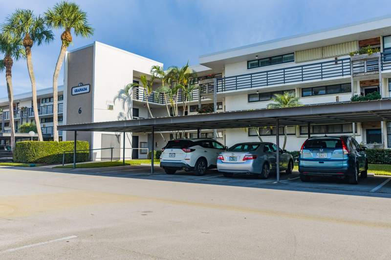 1 bedroom Condominium at 1950 SW Palm City Road #6-207, Circle Bay Yacht Club Condo, Stuart — photo 4