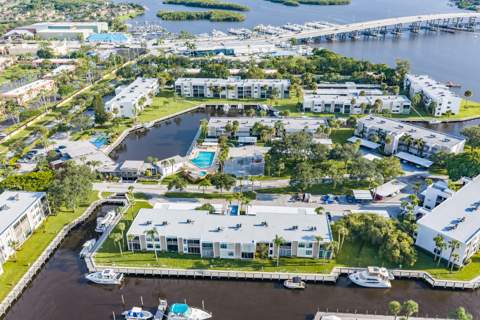 1950 SW Palm City Road #6-207, Stuart FL - photo 6 of 54
