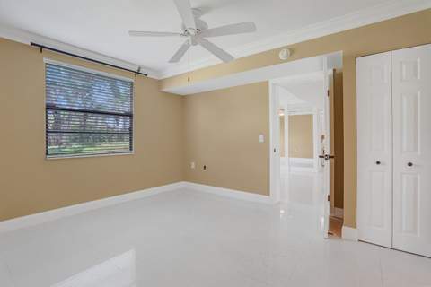 6073 Balboa Circle #105, Boca Raton FL - photo 16 of 22