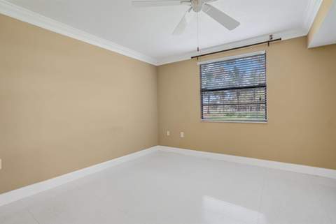 6073 Balboa Circle #105, Boca Raton FL - photo 17 of 22