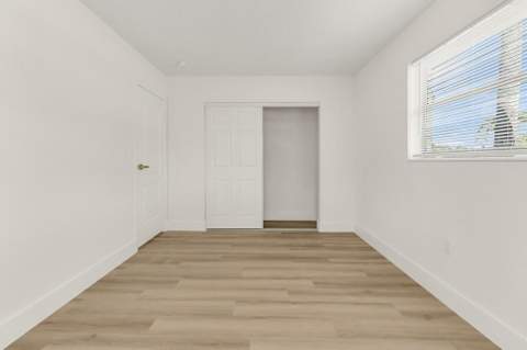 6340 Liberty Street, Hollywood FL - photo 13 of 32