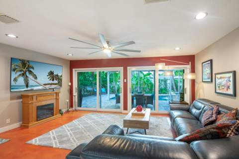 1743 NE 27th Street, Wilton Manors FL - photo 9 of 28