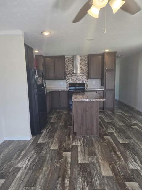 202 Flamingo Avenue, Fort Pierce FL - photo 7 of 20