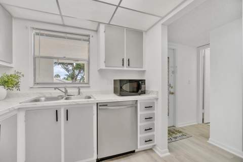 6800 Royal Palm Boulevard #Unit 207F, Margate FL - photo 8 of 48