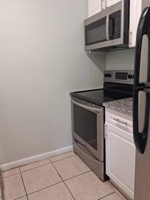 1822 Abbey Road #108, West Palm Beach FL - photo 10 of 16