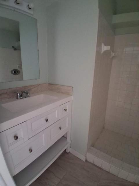 1822 Abbey Road #108, West Palm Beach FL - photo 14 of 16