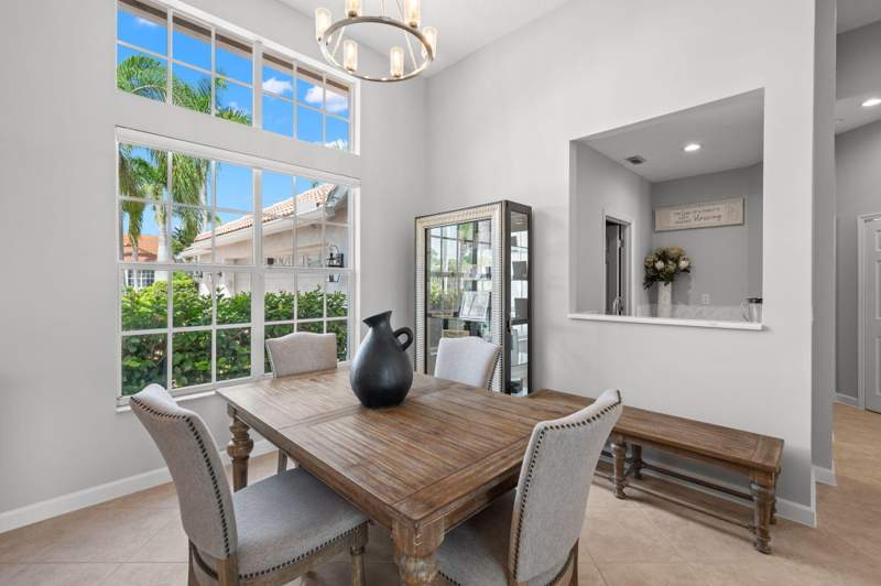 4 bedroom Single Family Residence at 782 SW Marsh Harbor Bay, Lake Charles Phase 3B, Port St. Lucie — photo 5
